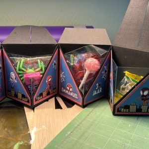 303 giftbox spiderman